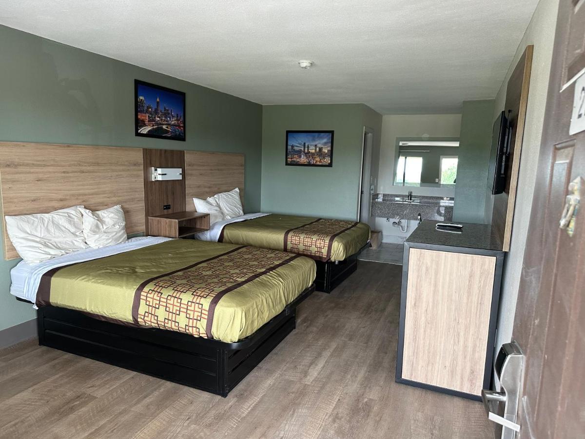Deer Acres Inn Монро Екстериор снимка